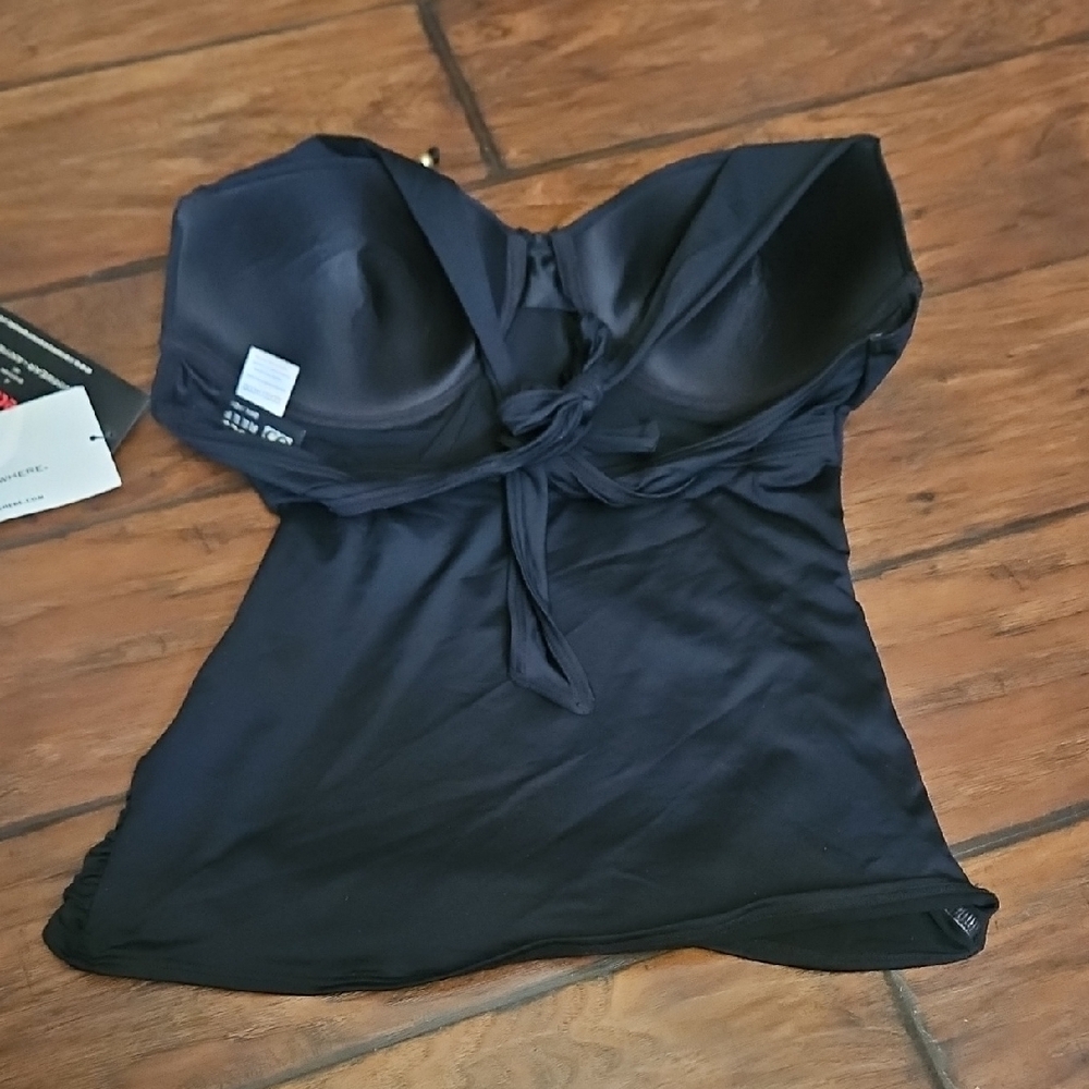 Elegant Black Women's Top - Picture 3 of 3